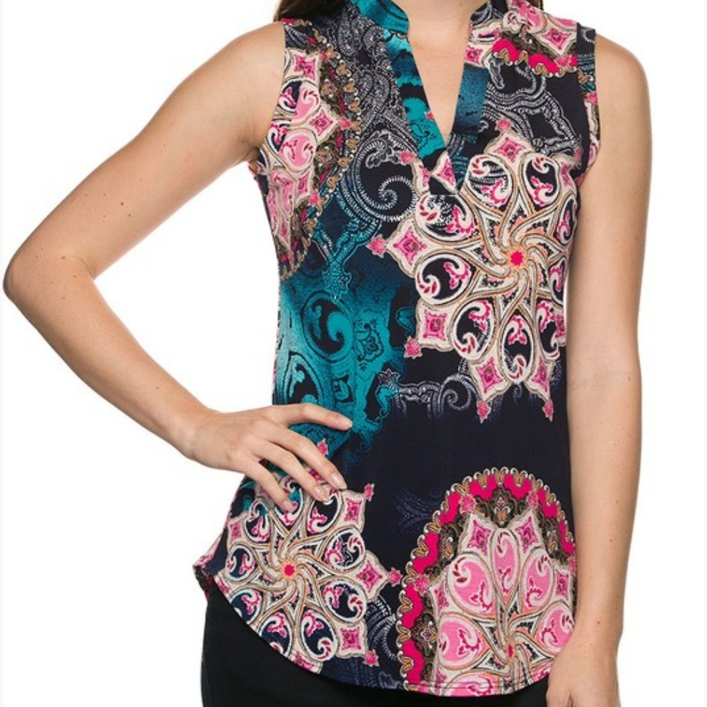 Size 2X & 3X left! Mandala Print Sleeveless Top